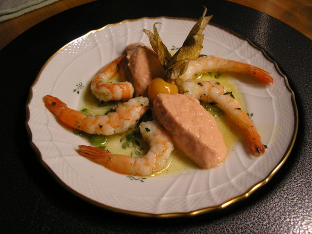 Erfrischendes Tomatenmousse mit Scampi!