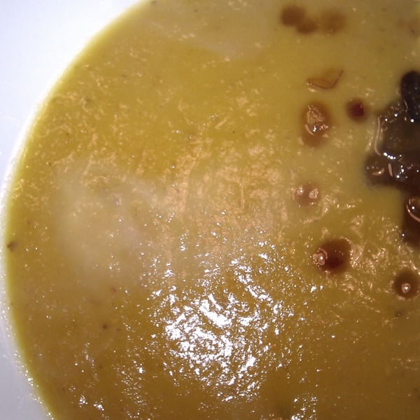 pikante mangosuppe